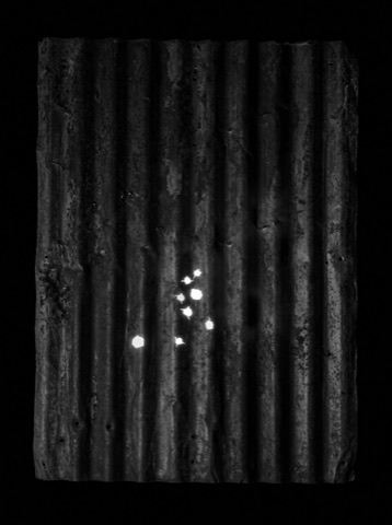 Placa 008, pistola .32 (simulación)